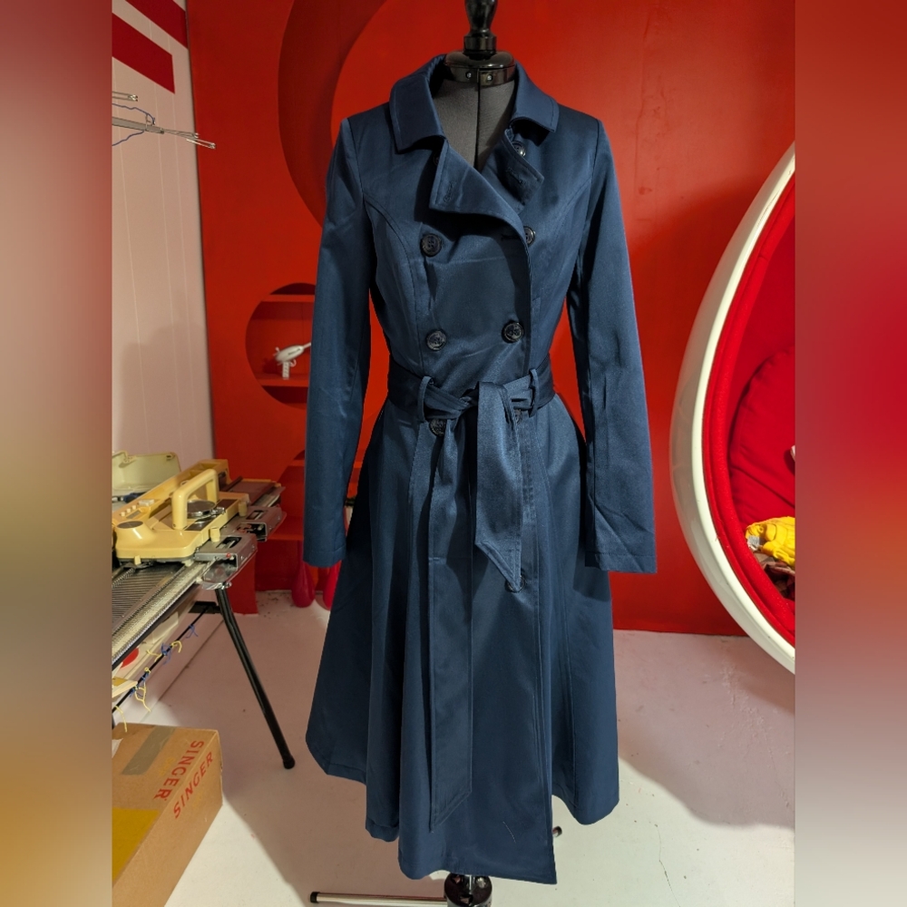 Collectif Blue Trench Coat with Belted Waist and Wide Lapels